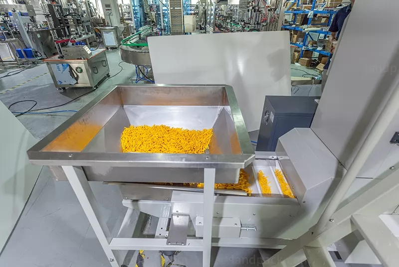 hardware packing machine