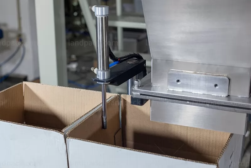 hardware carton packing machine