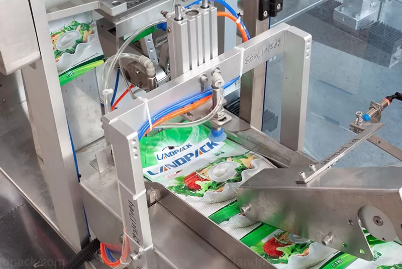 sauce pouch packing machine