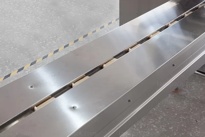 flow wrapping machine