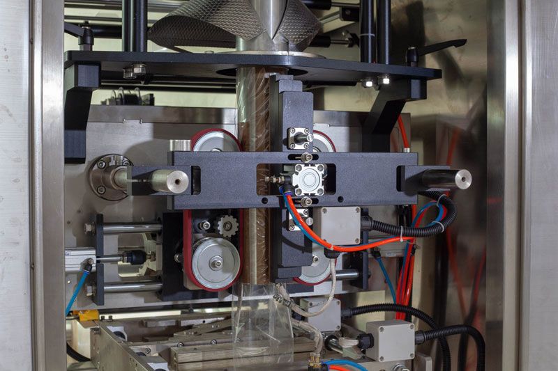 Automatic Gummy Pouch Weighing and Packaging Machine