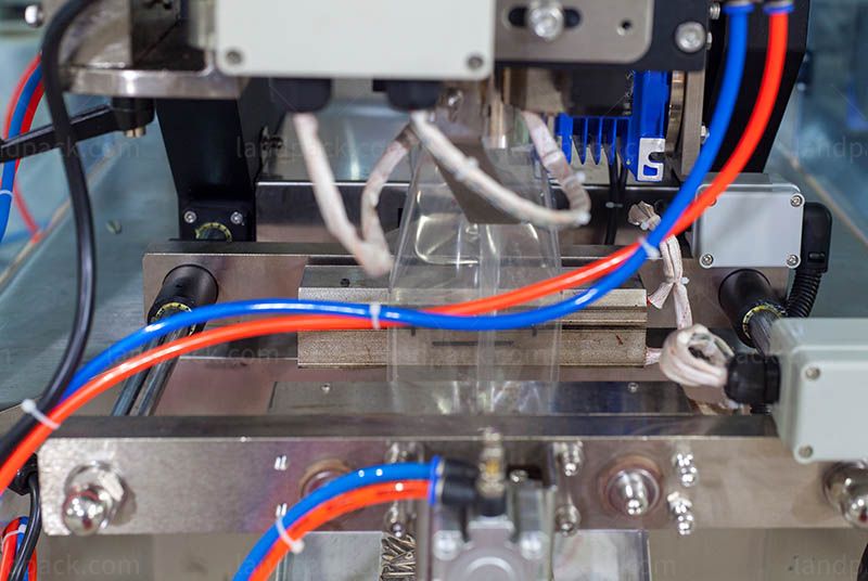 High Speed Gummy Packing Machine With Measuring Cups Equipment