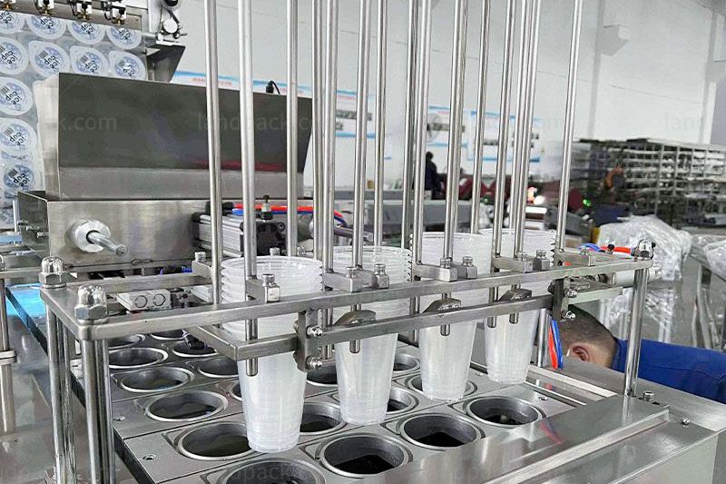 Ice Cube Cup Automatic Filling Sealing Machine