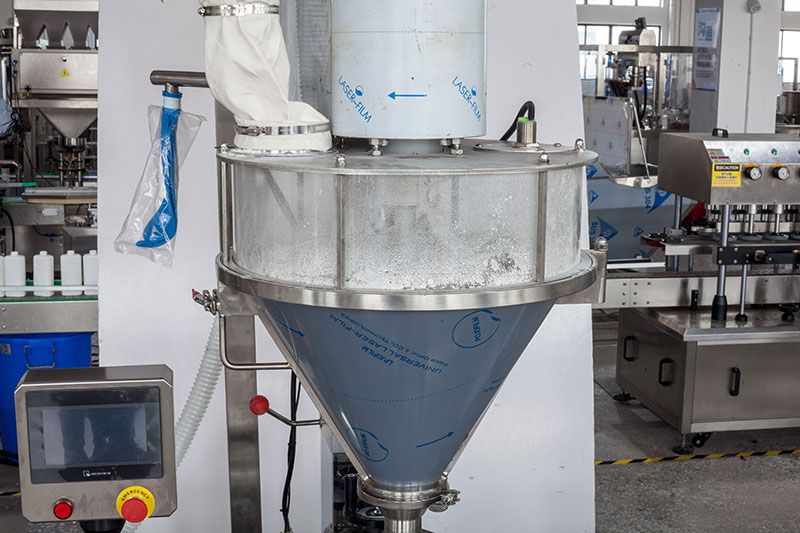 Auger screws dosing filling hopper device